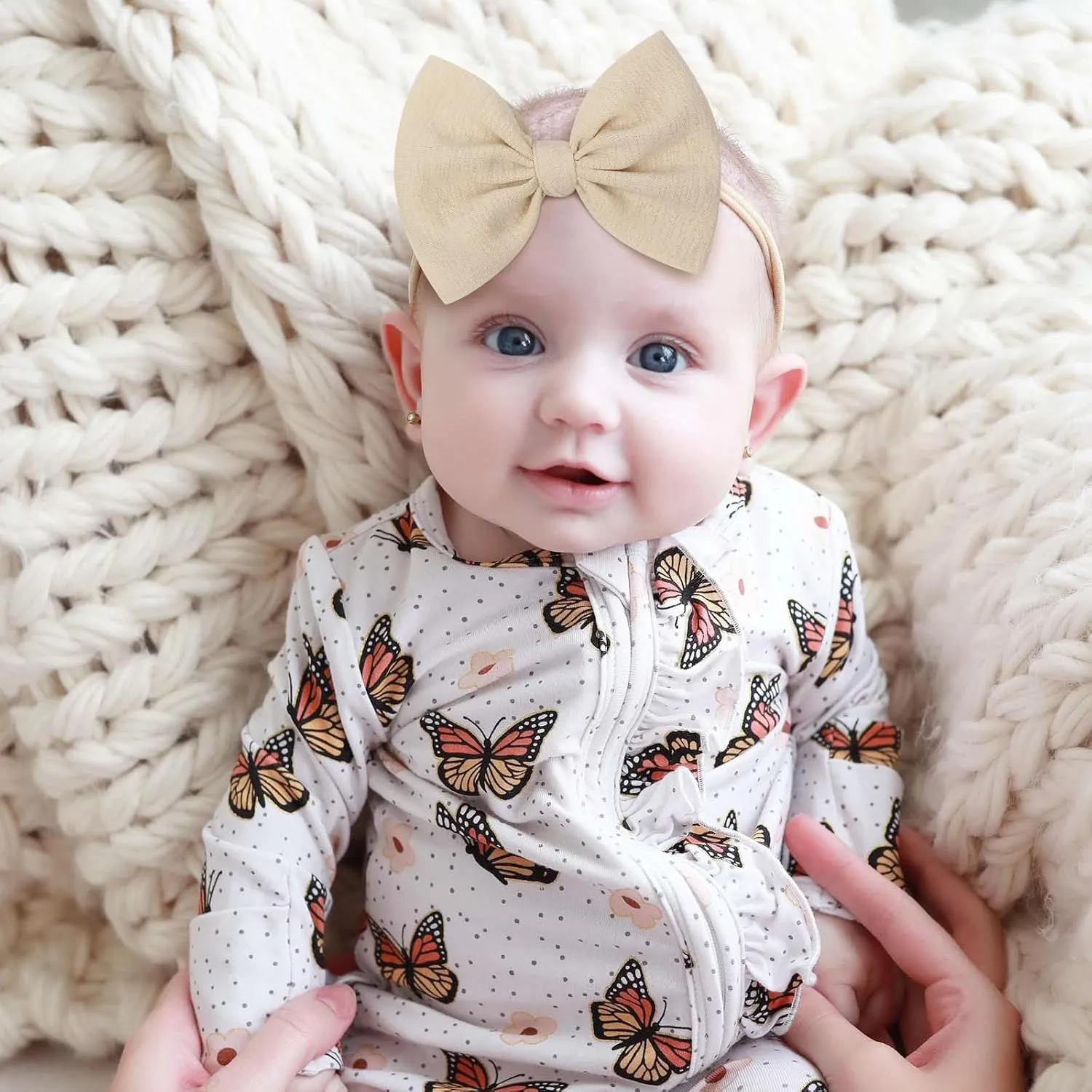 YanJie Baby Girls 4.5" Nylon Headbands, Handmade Hair Bows Hairbands Hair Accessories for Newborn Infant Toddlers Kids, 3 Pieces, Light Pink/White/Beige